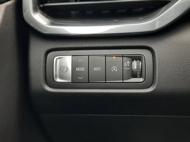 2026 GMC Acadia Elevation, 27 km, dovoz Kanada — foto 12 z 20