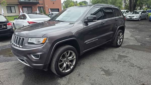 Jeep, dovoz Kanada — foto 3 z 12