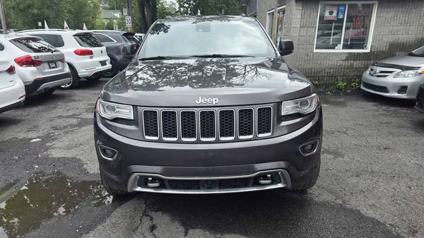 Jeep, dovoz Kanada — foto 8 z 12