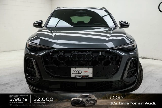 2026 Audi Q5 Progressiv, šedá, 16 km, dovoz Kanada — foto 2 z 20
