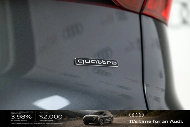 2026 Audi Q5 Progressiv, šedá, 16 km, dovoz Kanada — foto 9 z 20