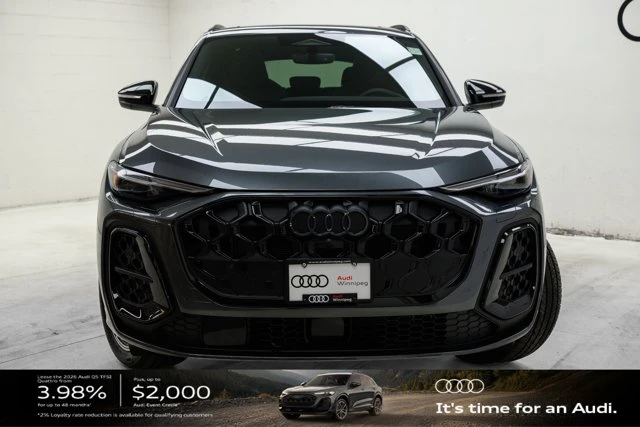2026 Audi Q5 Progressiv, šedá, 18 km, dovoz Kanada — foto 2 z 20