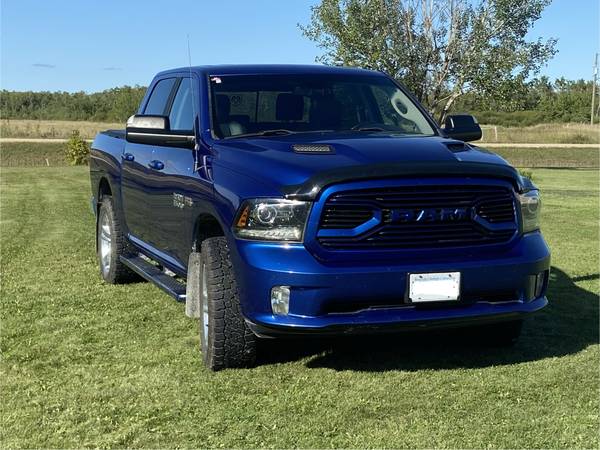 2018 Dodge, dovoz Kanada — foto 3 z 12