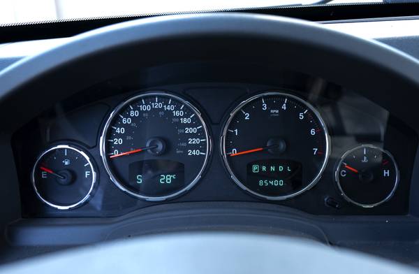 2008 Jeep, dovoz Kanada — foto 9 z 9