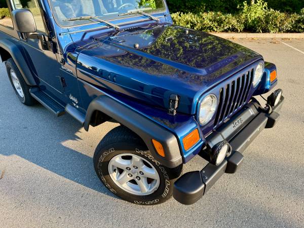 2003 Jeep, dovoz Kanada — foto 3 z 12