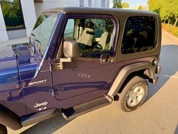 2003 Jeep, dovoz Kanada — foto 4 z 12