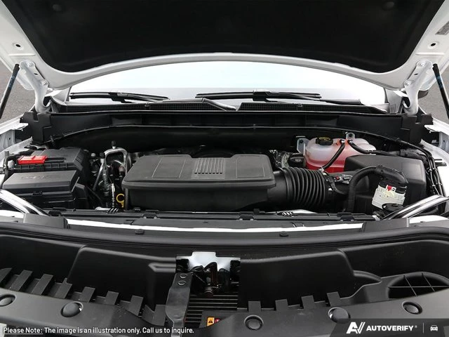 2026 GMC Yukon Elevation, bílá, 15 km, dovoz Kanada — foto 7 z 20