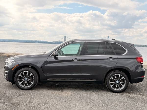2017 BMW, dovoz USA — foto 8 z 12