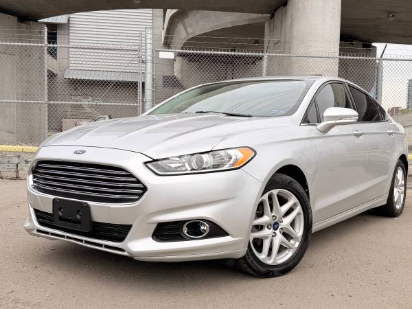2013 Ford, dovoz USA — foto 2 z 12