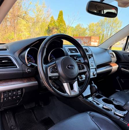 2016 Subaru, dovoz USA — foto 10 z 12