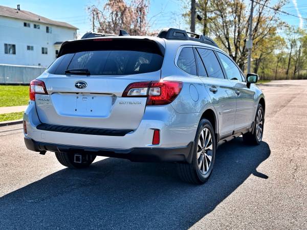 2016 Subaru, dovoz USA — foto 5 z 12
