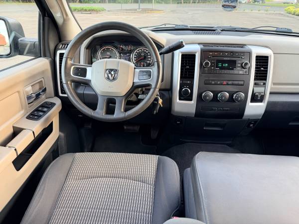 2009 Dodge, dovoz USA — foto 10 z 12