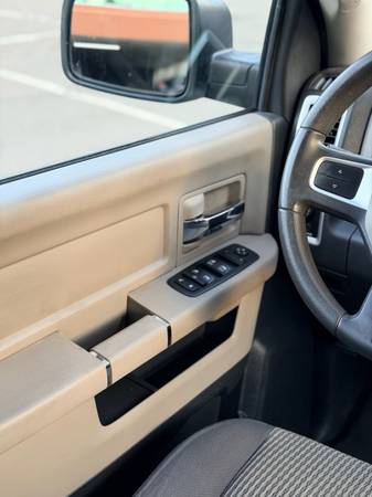 2009 Dodge, dovoz USA — foto 12 z 12