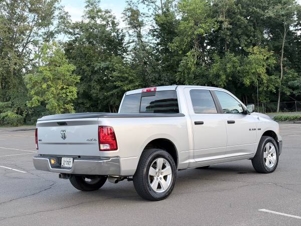 2009 Dodge, dovoz USA — foto 5 z 12