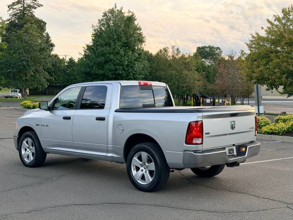 2009 Dodge, dovoz USA — foto 7 z 12