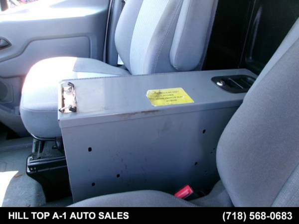 2019 Ford, dovoz USA — foto 12 z 12