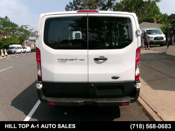 2016 Ford, dovoz USA — foto 4 z 12
