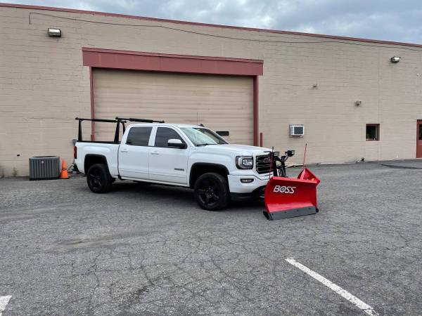 2018 GMC, dovoz USA — foto 2 z 8