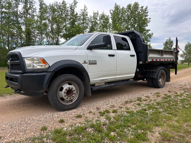 2013 RAM 5500, bílá, 305 000 km, dovoz Kanada — foto 2 z 5