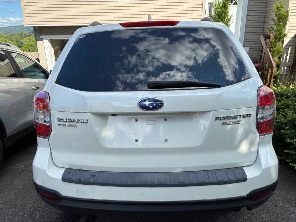 2016 Subaru, dovoz USA — foto 11 z 12