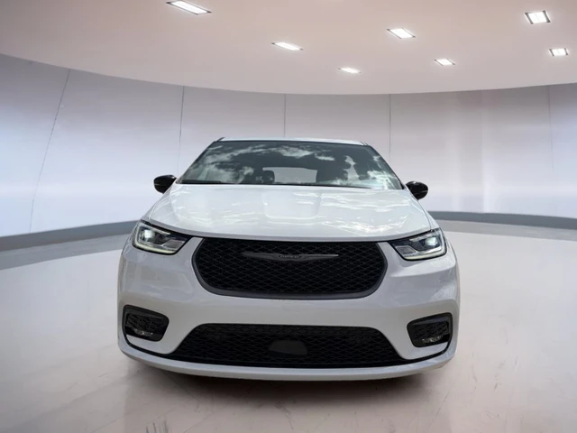 2026 Chrysler Pacifica Select, bílá, 1 km, dovoz Kanada — foto 3 z 5