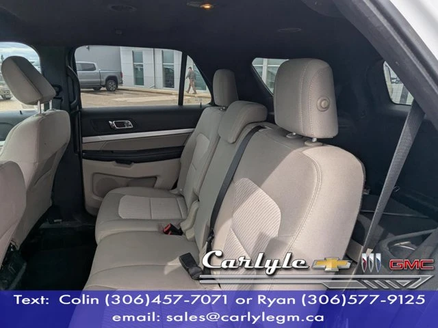 2018 Ford Explorer BASE 4WD, bílá, 94 800 km, dovoz Kanada — foto 9 z 12