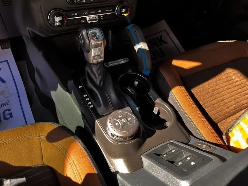 2023 Ford Bronco *KEYLESS ENTRY*BACKUP CAMERA, černá, 43 527 km, dovoz Kanada — foto 9 z 12