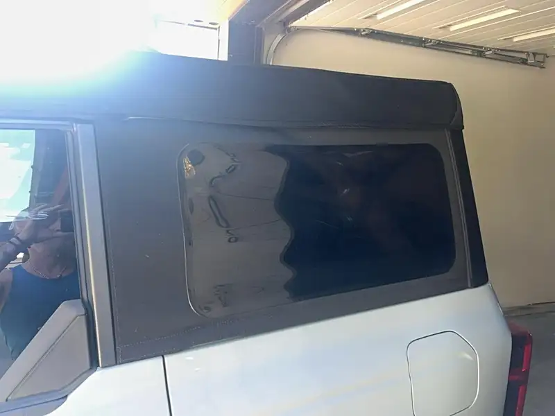 2023 Ford Bronco Base, 14 553 km, dovoz Kanada — foto 8 z 9