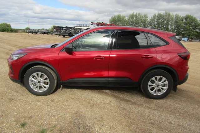 2025 Ford Escape Active, 2 697 km, dovoz Kanada — foto 3 z 5