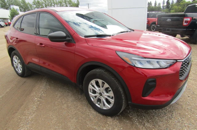 2025 Ford Escape Active, 2 697 km, dovoz Kanada — foto 4 z 5