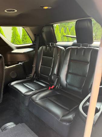 2017 Ford, dovoz USA — foto 10 z 12