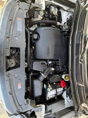 2017 Ford, dovoz USA — foto 12 z 12