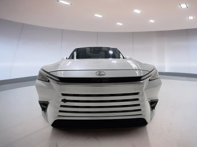 2026 Lexus TX, bílá, 1 km, dovoz Kanada — foto 2 z 5