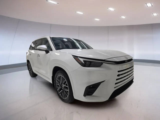 2026 Lexus TX, bílá, 1 km, dovoz Kanada — foto 3 z 5
