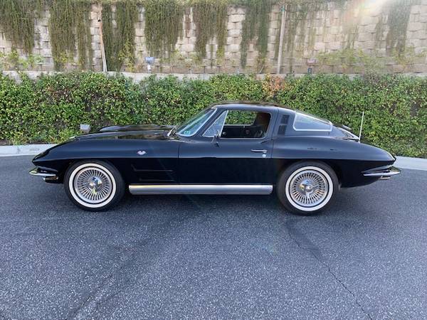 1964 Corvette, dovoz USA — foto 3 z 11