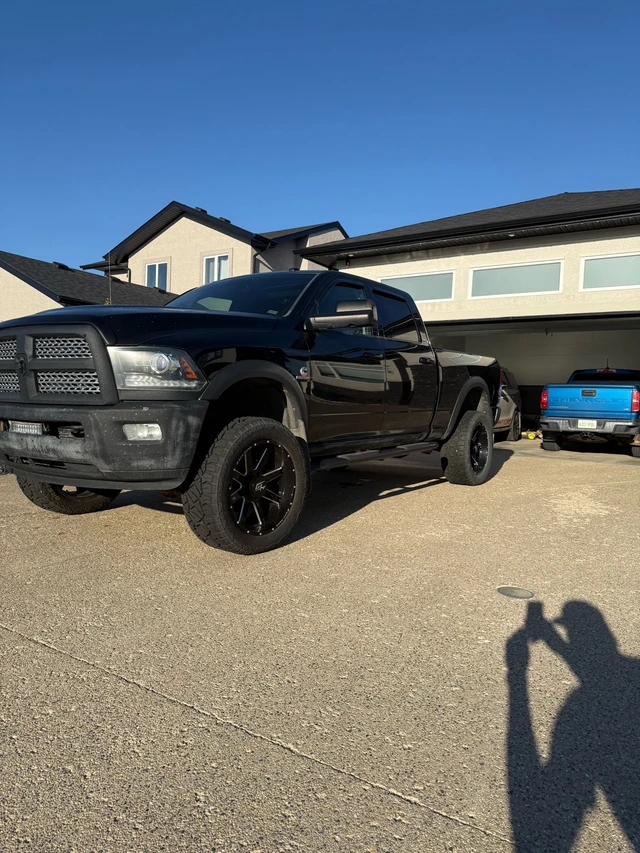 2014 RAM 3500, 397 km, dovoz Kanada — foto 4 z 5