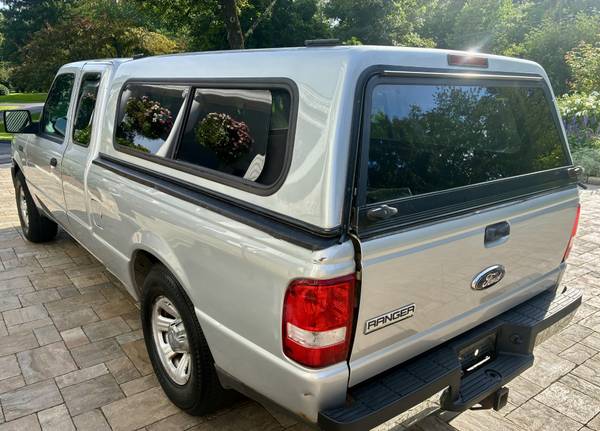 2010 Ford, dovoz USA — foto 4 z 10