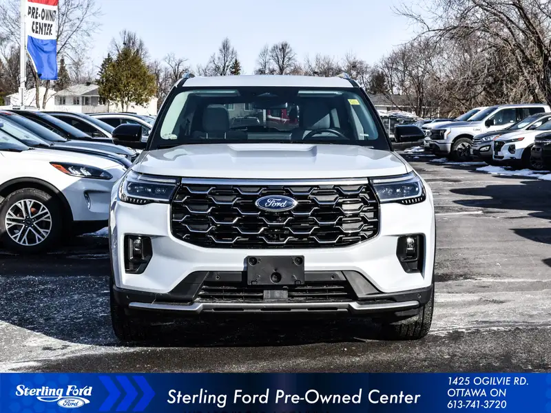2025 Ford Explorer PLATINUM, 42 011 km, dovoz Kanada — foto 2 z 12