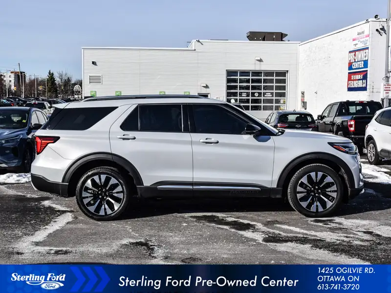 2025 Ford Explorer PLATINUM, 42 011 km, dovoz Kanada — foto 3 z 12