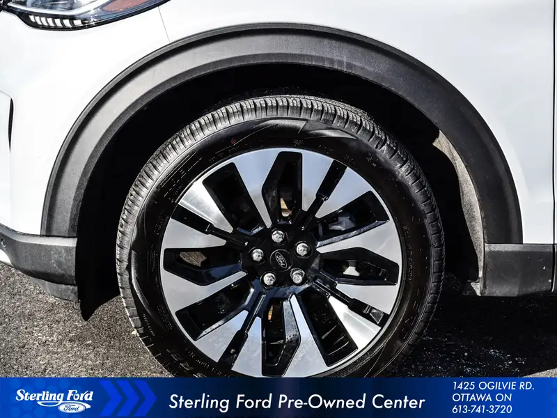2025 Ford Explorer PLATINUM, 42 011 km, dovoz Kanada — foto 7 z 12