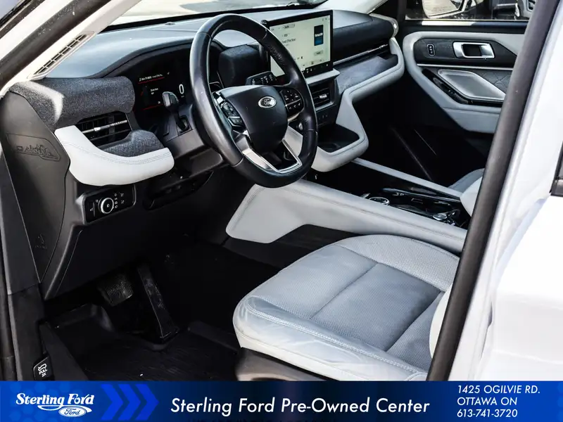 2025 Ford Explorer PLATINUM, 42 011 km, dovoz Kanada — foto 9 z 12