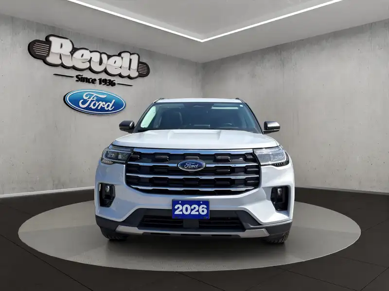 2026 Ford Explorer Active, bílá, dovoz Kanada — foto 2 z 12