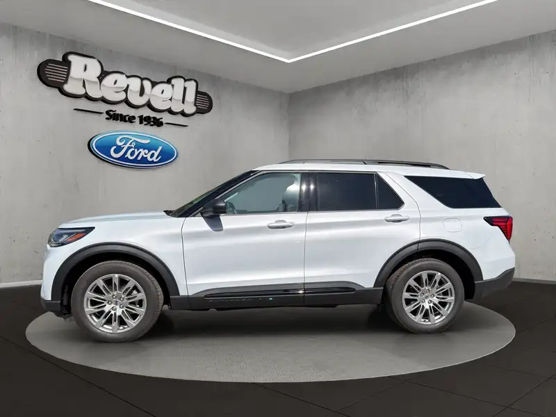 2026 Ford Explorer Active, bílá, dovoz Kanada — foto 3 z 12