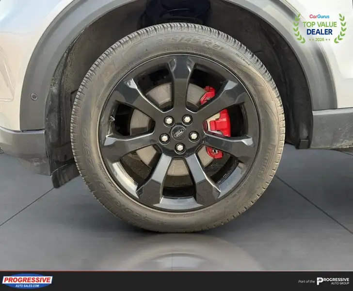 2022 Ford Explorer ST, stříbrná, 61 272 km, dovoz Kanada — foto 2 z 12