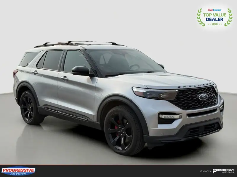 2022 Ford Explorer ST, stříbrná, 61 272 km, dovoz Kanada — foto 7 z 12