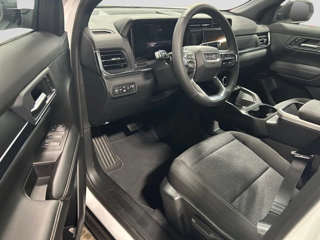 2027 GMC Terrain AWD Elevation, bílá, 7 km, dovoz Kanada — foto 12 z 20