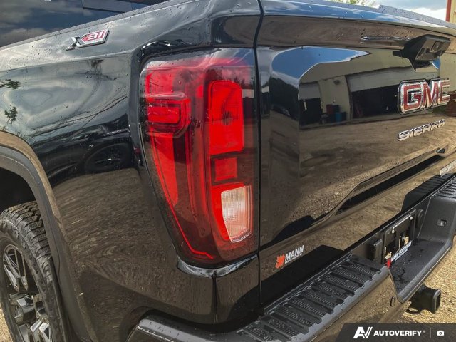 2026 GMC Sierra 1500 Elevation, černá, 26 km, dovoz Kanada — foto 15 z 20