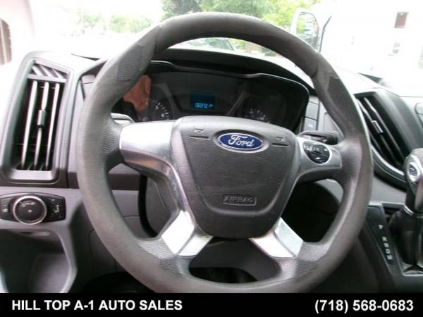 2019 Ford, dovoz USA — foto 12 z 12