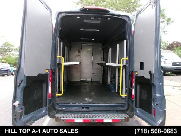 2019 Ford, dovoz USA — foto 5 z 12