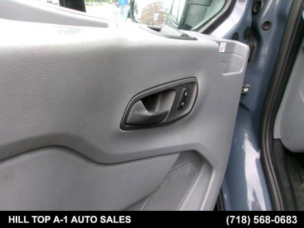 2019 Ford, dovoz USA — foto 9 z 12